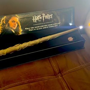 Hermione Granger’s Wand with Illuminating Tip